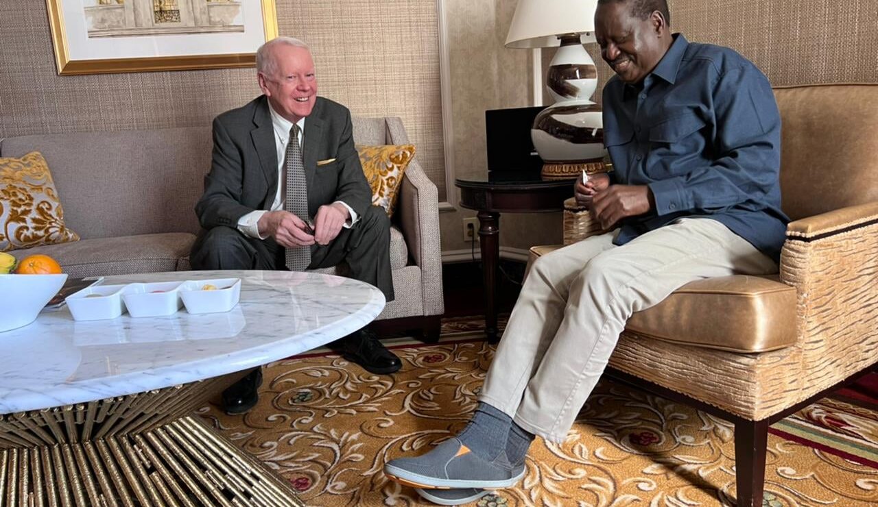 Raila cuts short US trip to attend Kibaki funeral