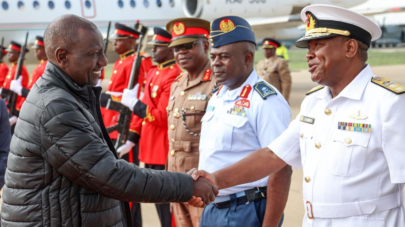 Show Of Might As Ruto Is Received By Top Security Bosses At JKIA ...